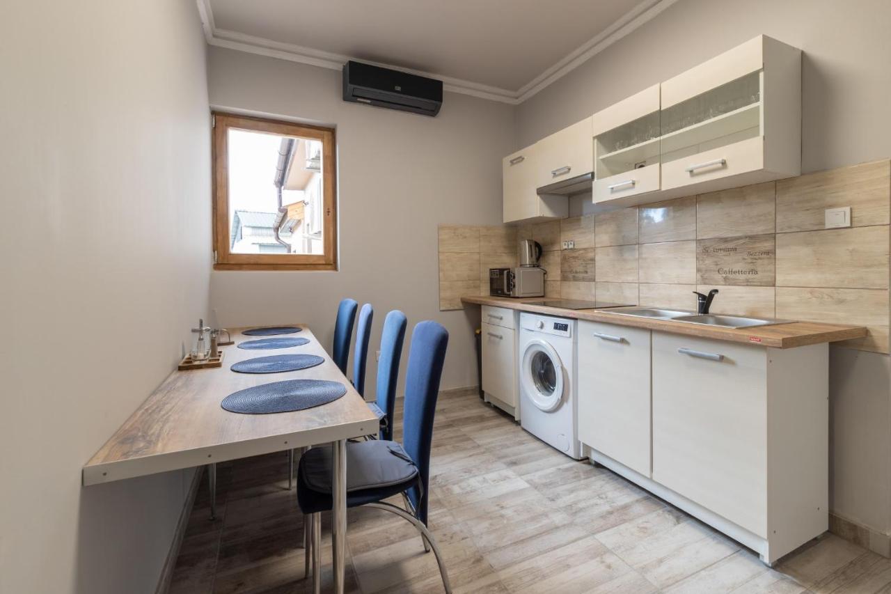 Ivanhoe Apartman Apartment Nyirbator Ngoại thất bức ảnh