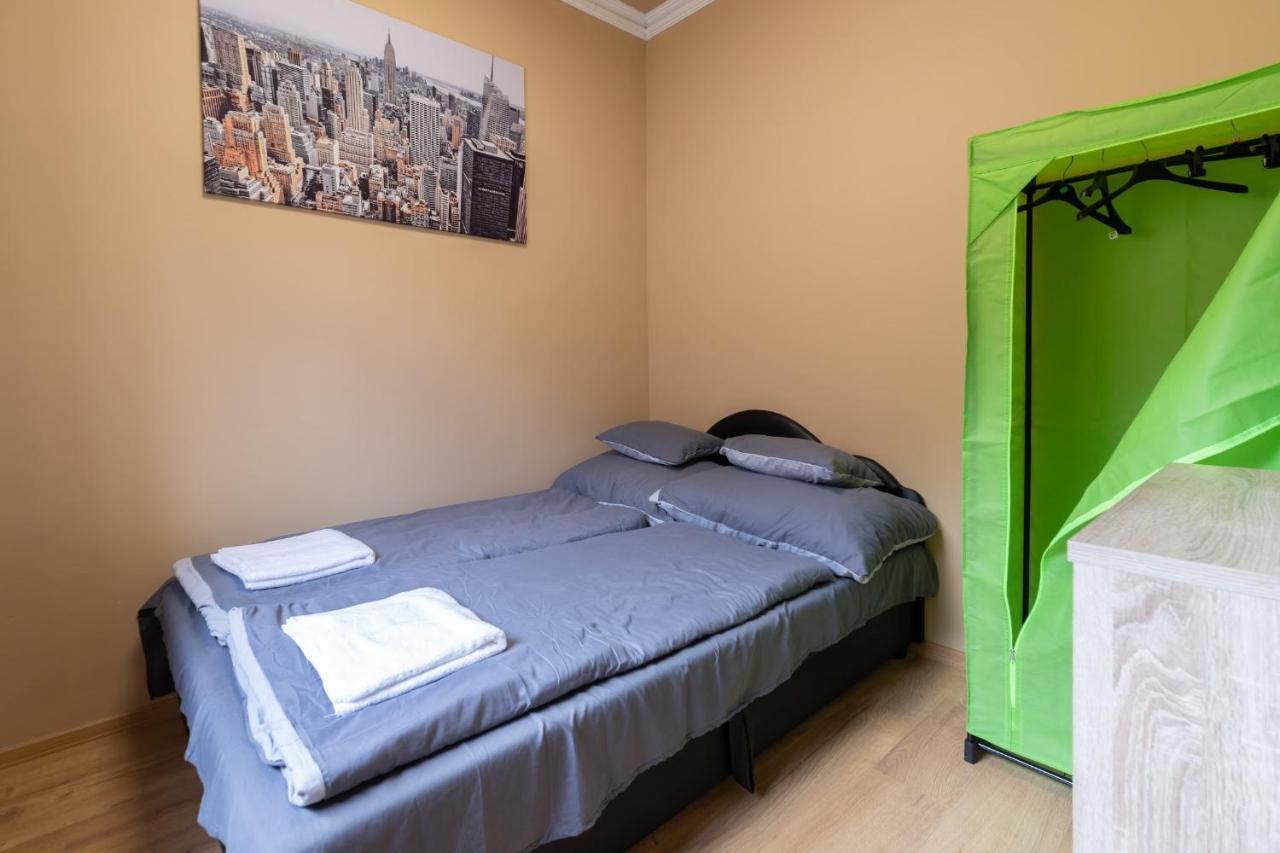 Ivanhoe Apartman Apartment Nyirbator Ngoại thất bức ảnh
