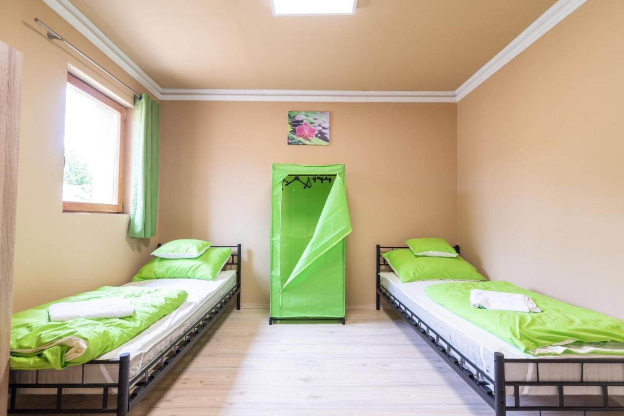 Ivanhoe Apartman Apartment Nyirbator Ngoại thất bức ảnh